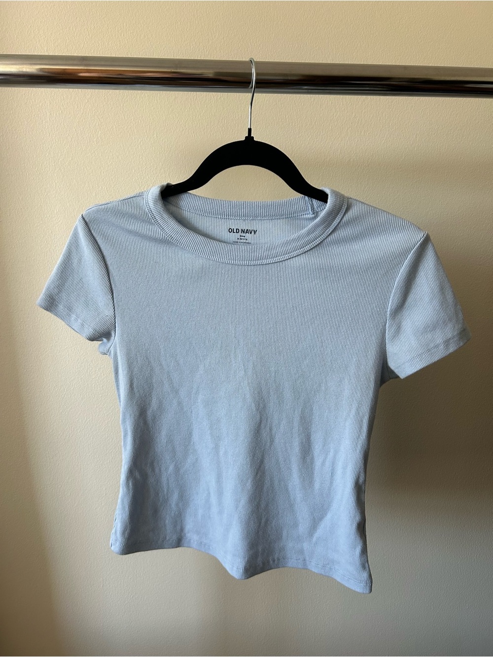 Old Navy Snug Crop T-Shirt Bundle - Picture 5 of 6